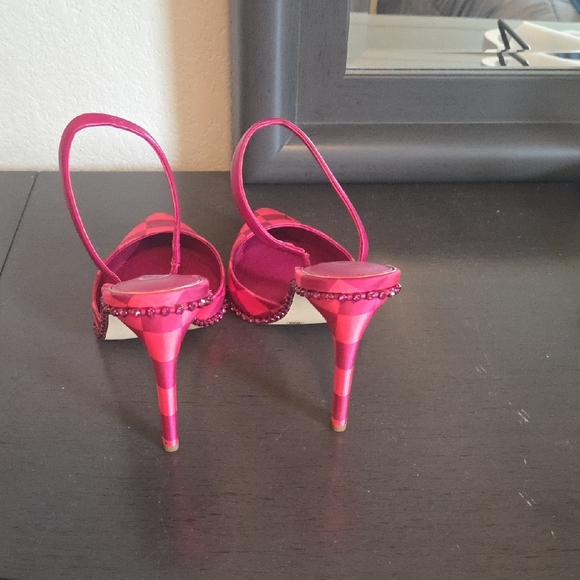 Gianni Bini Pink Checkered Heels - Picture 5 of 9